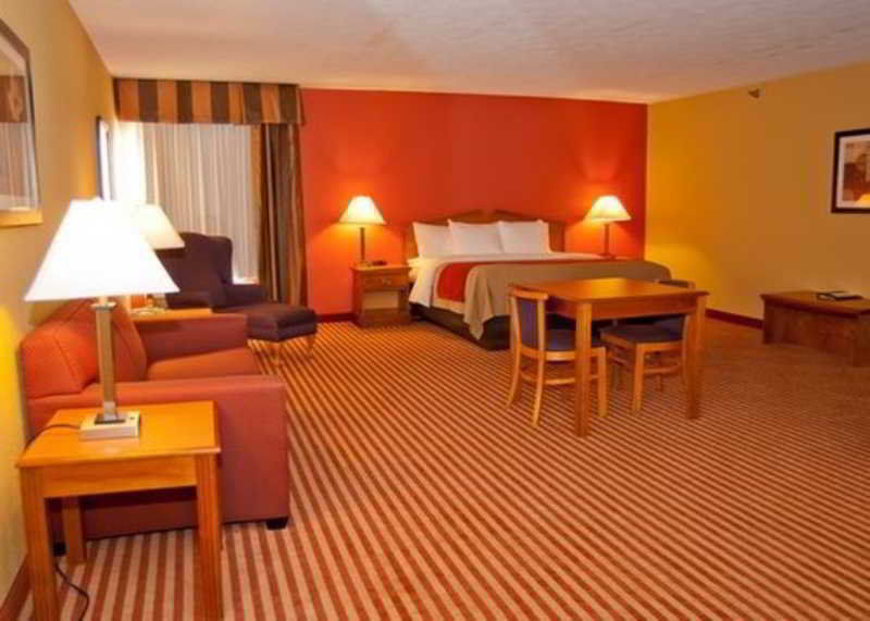 Comfort Inn & Suites Cincinnati Eastgate Ngoại thất bức ảnh