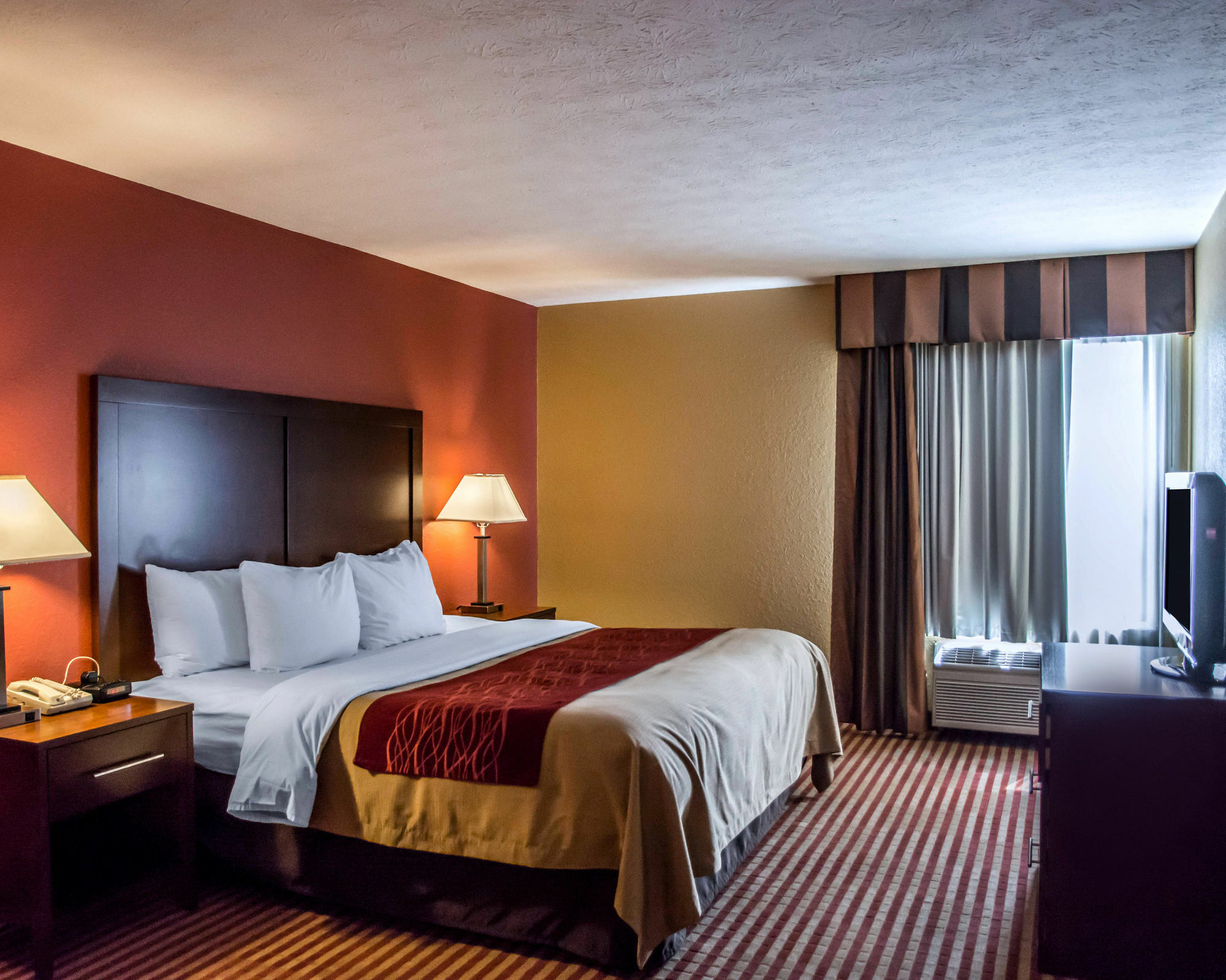 Comfort Inn & Suites Cincinnati Eastgate Ngoại thất bức ảnh